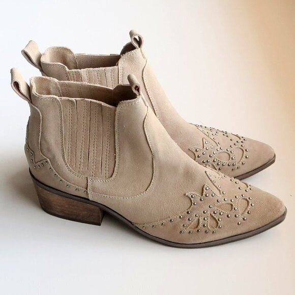Matisse x Amuse Society Beige Suede Leather Studded Western Ankle Boots Booties - Picture 3 of 16
